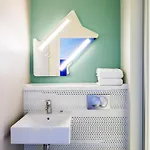 Ibis Budget Paris 2*