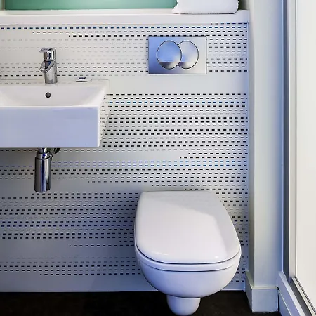 Отель Ibis Budget Paris Женвилье