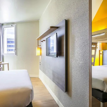 Отель Ibis Budget Paris 2*
