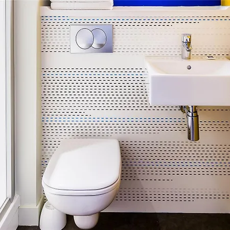 Отель Ibis Budget Paris 2*