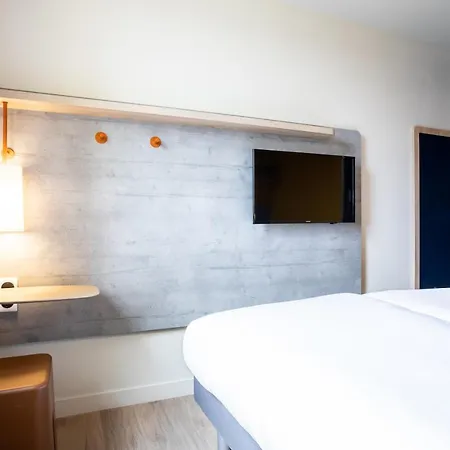 Ibis Budget Paris Женвилье