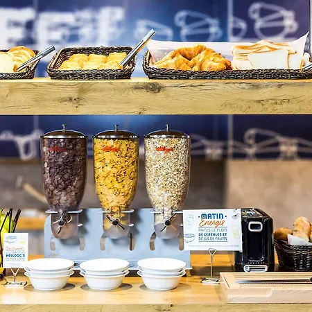 Отель Ibis Budget Paris 2*